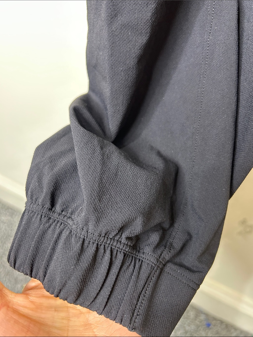 Lululemon License to Train High-Rise Pant
Black Size 10 - Picture 12 of 16